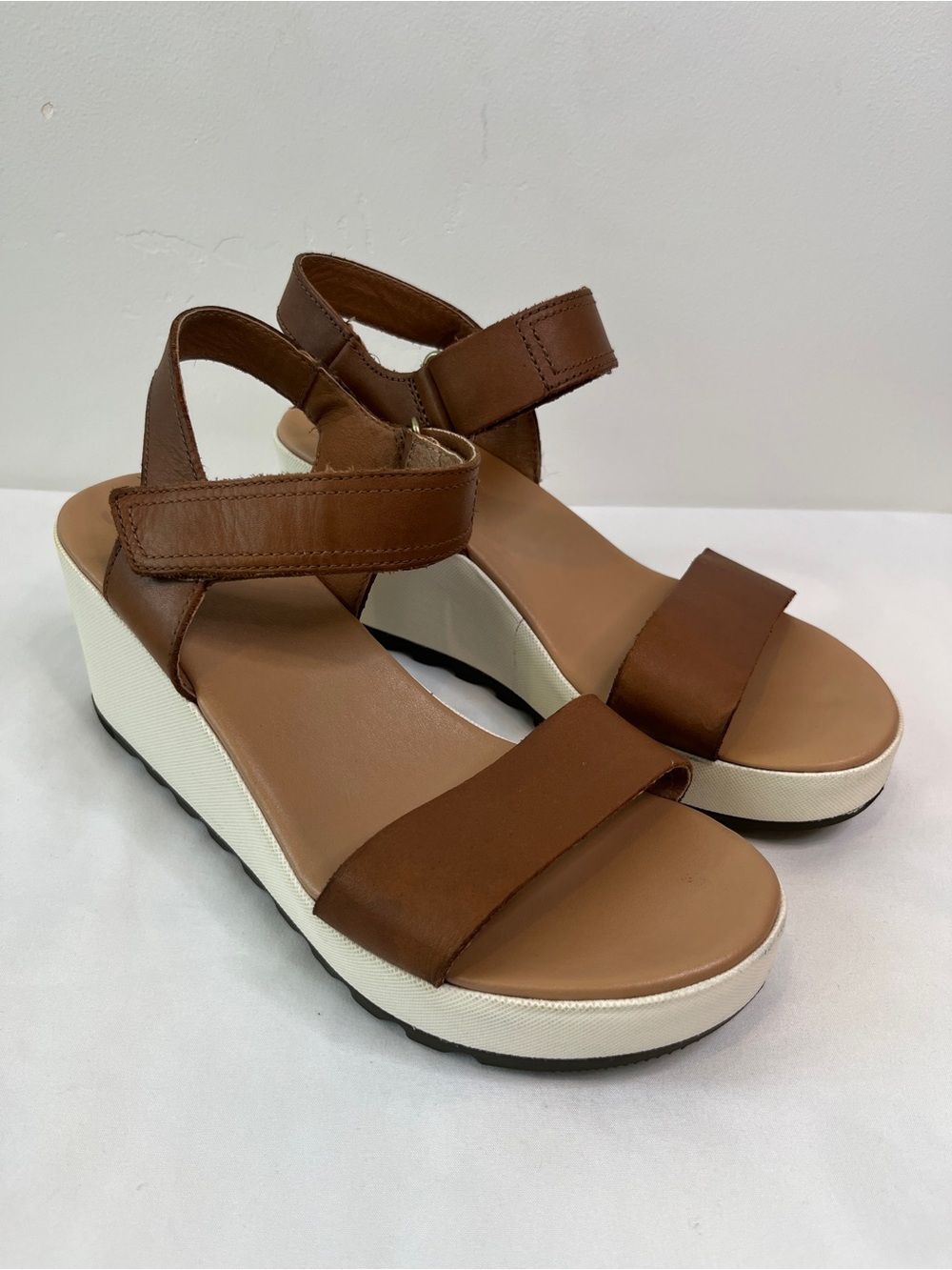 Sorel Cameron Flatform Wedge Sandals Tan Leather White Platform Womens Size 8